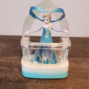 Disney Frozen Ornament - Plays "Let It Go"